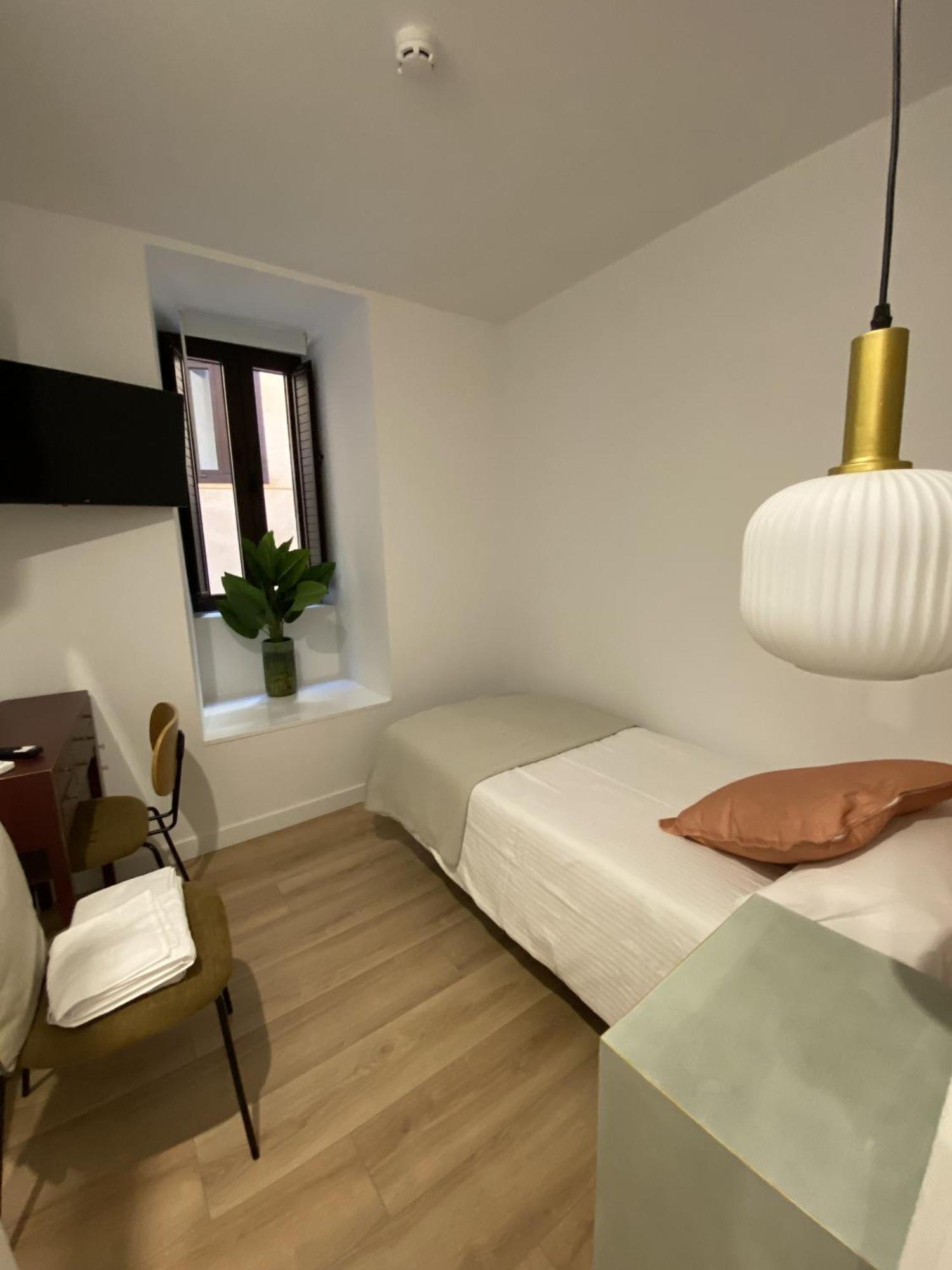 Apartamentos Penalara Segovia Exterior foto